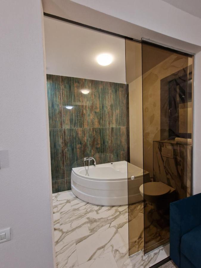 Art'S Luxury Boutique Hotel Oradea Exterior photo