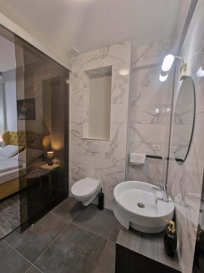 Art'S Luxury Boutique Hotel Oradea Exterior photo