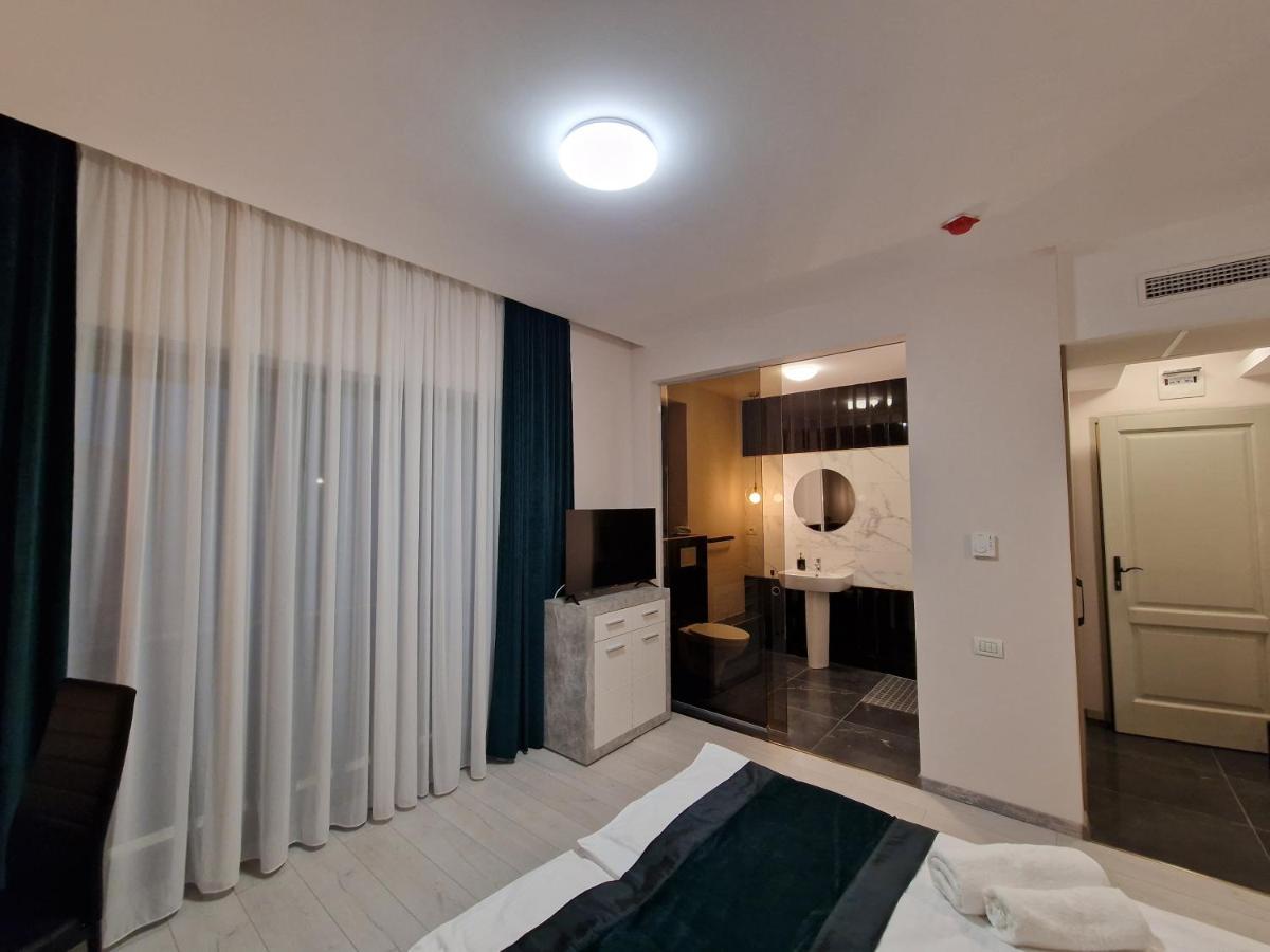 Art'S Luxury Boutique Hotel Oradea Exterior photo
