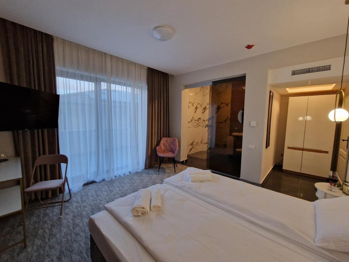 Art'S Luxury Boutique Hotel Oradea Exterior photo